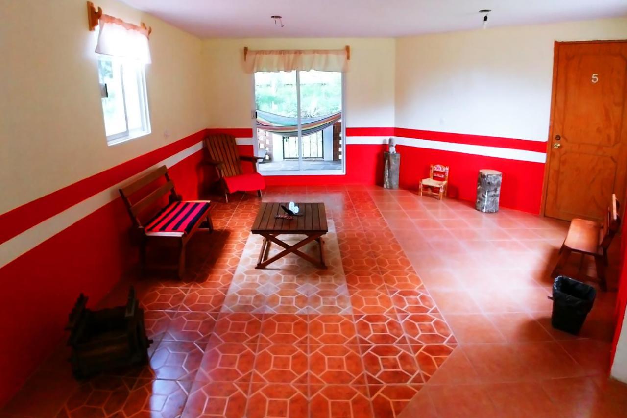 Vila Senda Monarca Senguio Exteriér fotografie